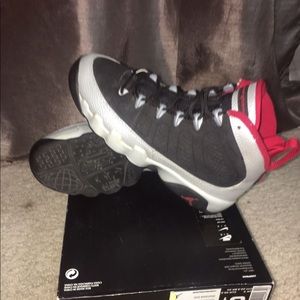 Jordan 9 Retro Johnny Kilroy kids size 3.5y